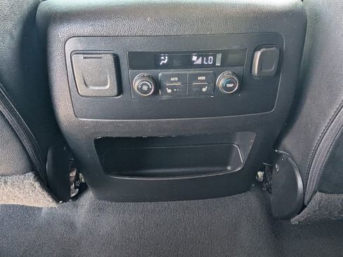 Used 2019 Chevrolet Tahoe LT w/ RST Edition image 13