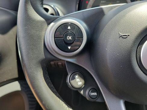 Used 2018 smart fortwo electric drive image 23