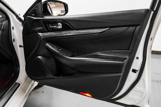 Used 2018 Nissan Maxima SR w/ Midnight Edition FWD image 42