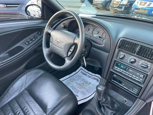 Used 2000 Ford Mustang GT RWD image 36