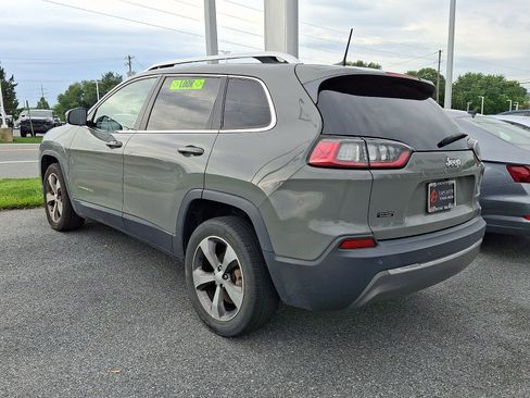 Used 2020 Jeep Cherokee Limited FWD image 3