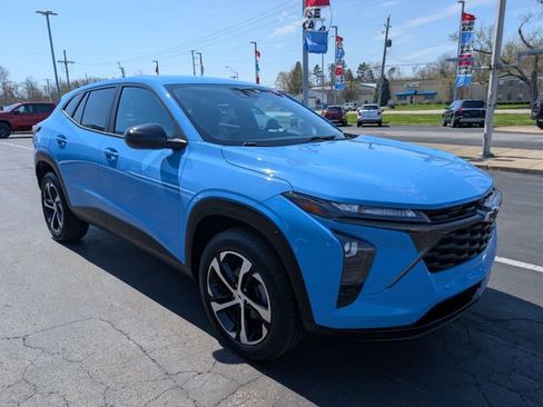 Used 2024 Chevrolet Trax RS w/ Driver Confidence Package image 7