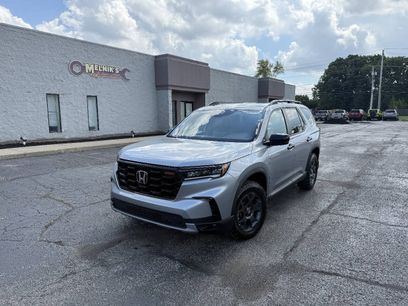 Used 2025 Honda Pilot TrailSport