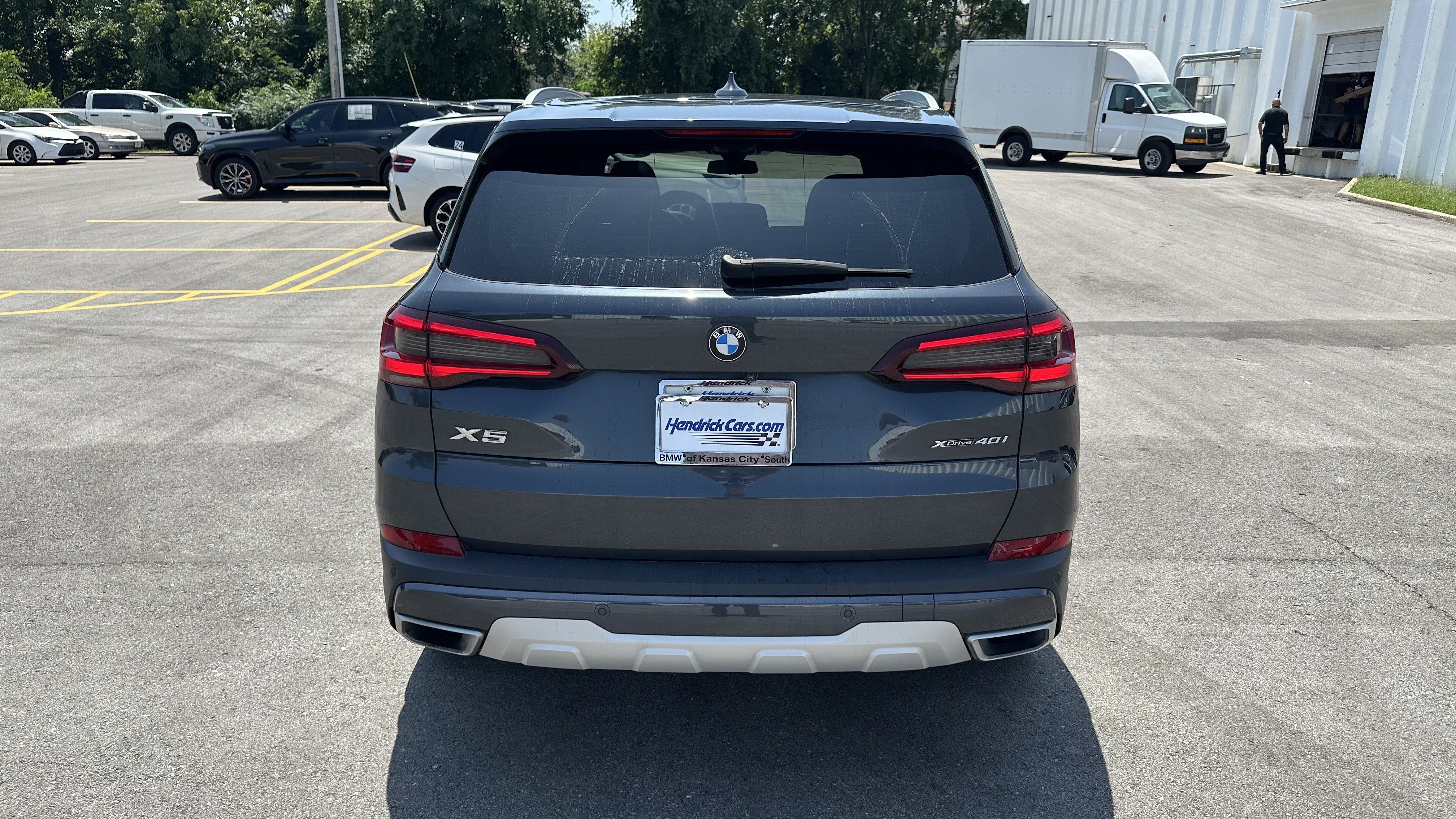 Used 2022 BMW X5 xDrive40i w/ Premium Package AWD/4WD image 9