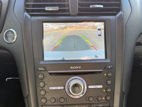 Used 2018 Ford Fusion Energi Titanium image 10