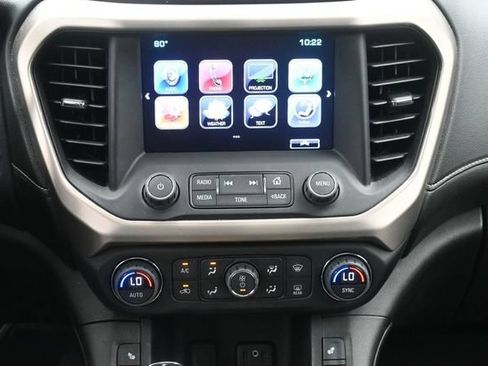 Used 2017 GMC Acadia Denali w/ Technology Package FWD image 23