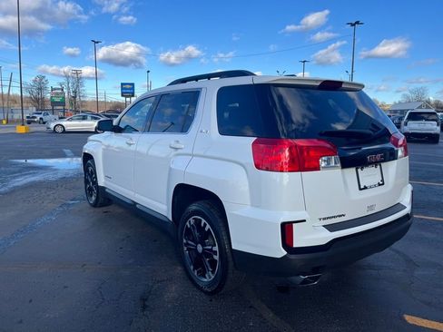 Used 2017 GMC Terrain SLE w/ Nightfall Package image 3