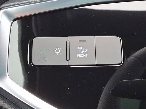 Used 2025 Audi Q3 2.0T Premium Plus w/ Premium Plus Package image 24