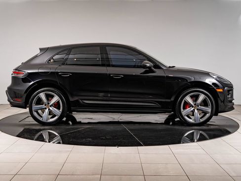 Certified 2023 Porsche Macan S AWD/4WD image 9