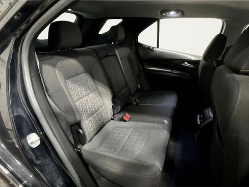 Used 2022 Chevrolet Equinox LT image 25