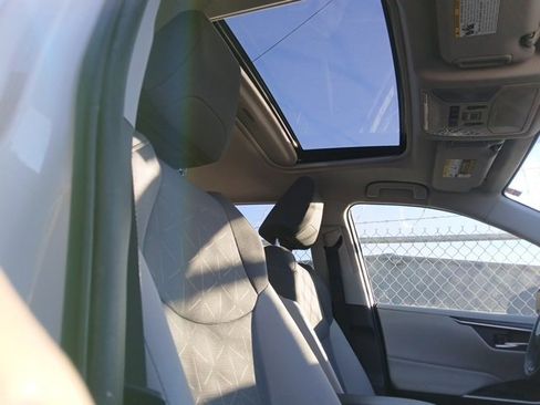 Used 2019 Toyota RAV4 XLE image 14