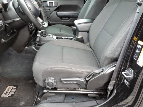 Used 2022 Jeep Gladiator Willys image 14