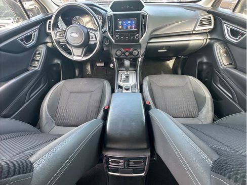 Used 2022 Subaru Forester Premium AWD/4WD image 21