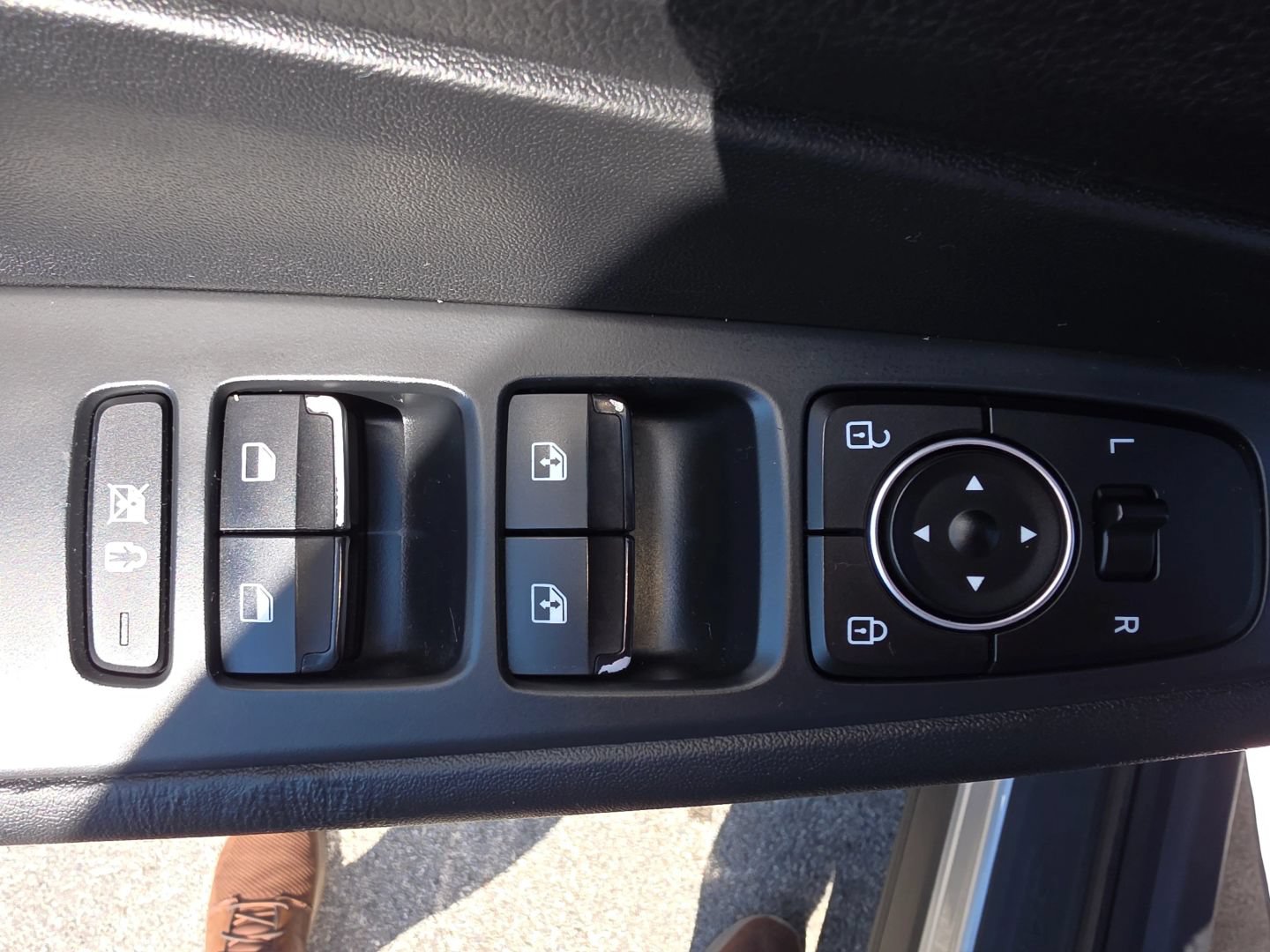 Used 2020 Hyundai Santa Fe SEL AWD/4WD image 11