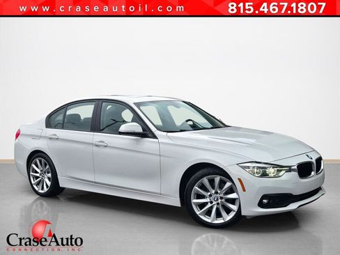 Used 2018 BMW 320i xDrive Sedan AWD/4WD image 1
