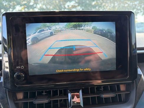 Used 2023 Toyota Corolla LE image 24