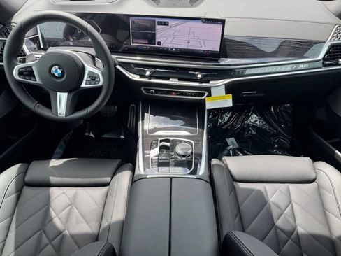 New 2026 BMW X5 xDrive40i w/ M Sport Package AWD/4WD image 18