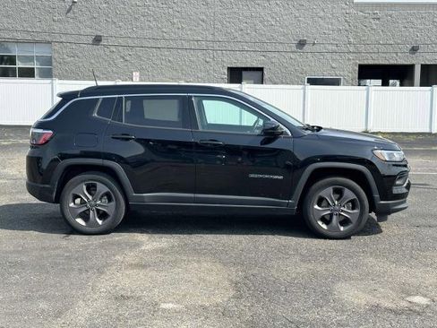 Certified 2022 Jeep Compass Latitude image 2