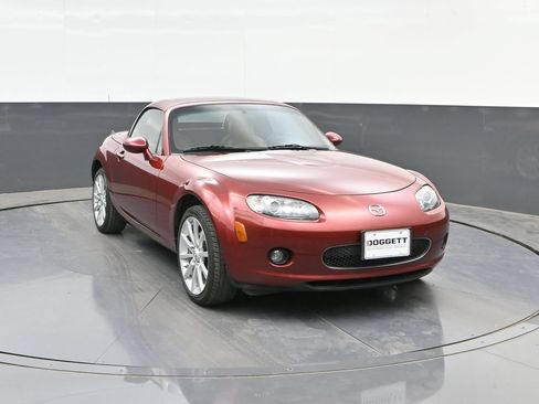 Used 2008 MAZDA MX-5 Miata Grand Touring RWD image 17