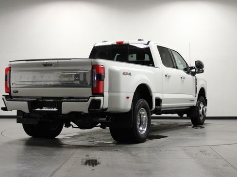 Used 2024 Ford F350 Platinum image 4