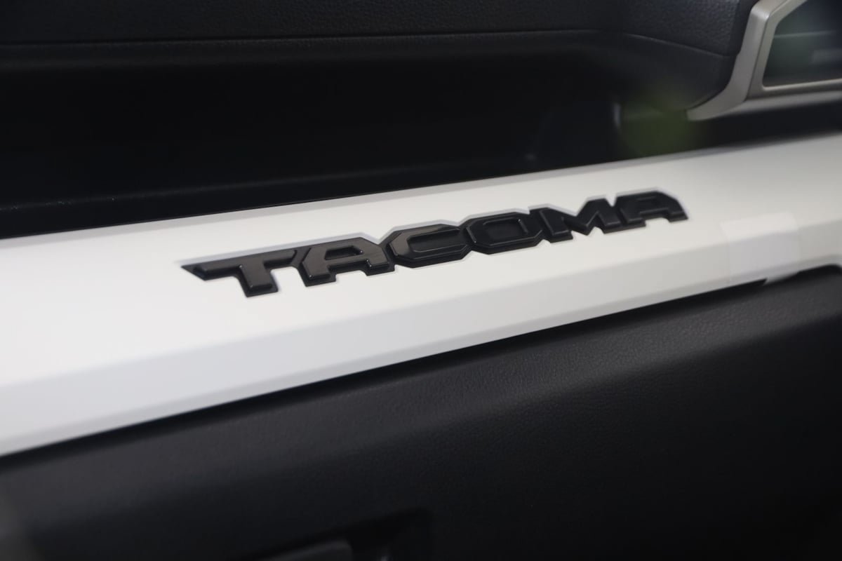 Used 2024 Toyota Tacoma TRD Off-Road AWD/4WD image 27