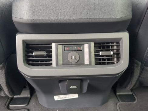 New 2026 Ford F250 Lariat image 32