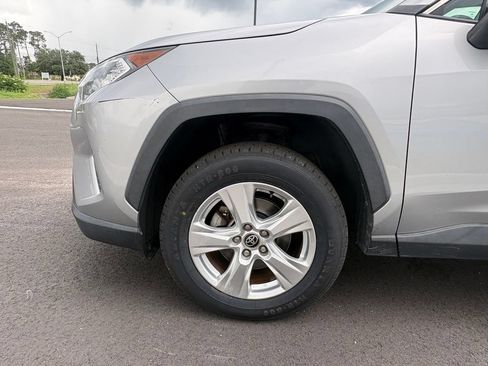Used 2021 Toyota RAV4 XLE FWD image 23