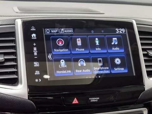 Used 2018 Honda Pilot Elite image 16