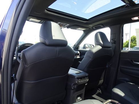 New 2026 Toyota Grand Highlander Platinum AWD/4WD image 12