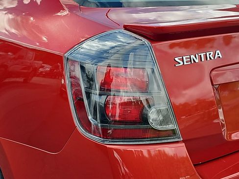 Used 2010 Nissan Sentra 2.0 SR w/ Convenience Pkg FWD image 33