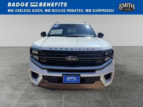 Used 2025 Ford Expedition King Ranch AWD/4WD image 3