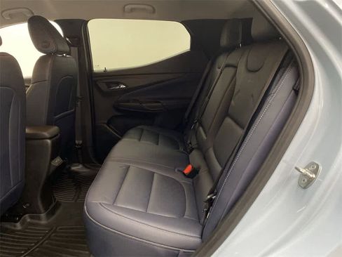 Used 2022 Chevrolet Bolt EUV Premier image 17