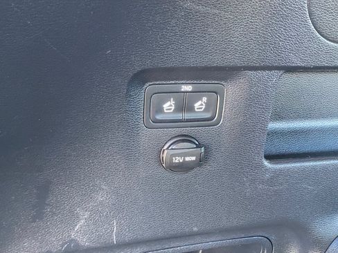 Used 2020 Kia Telluride LX AWD/4WD image 12