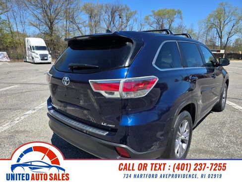 Used 2015 Toyota Highlander Plus AWD/4WD image 5