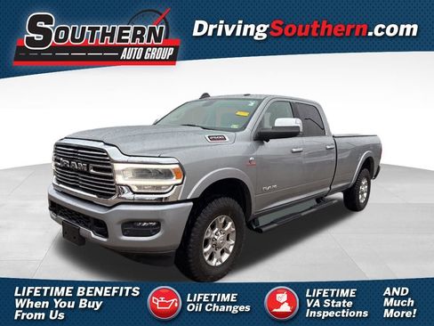 Used 2022 RAM 2500 Laramie image 1