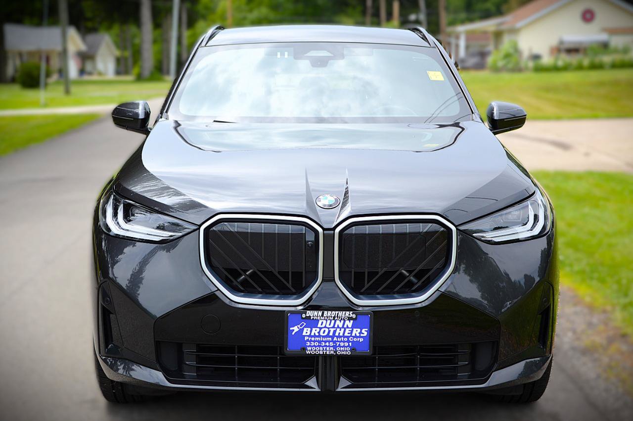 Used 2025 BMW X3 xDrive30i AWD/4WD image 2