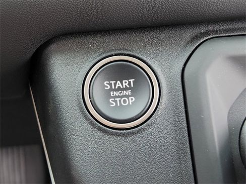 Used 2025 Land Rover Defender 110 S image 20