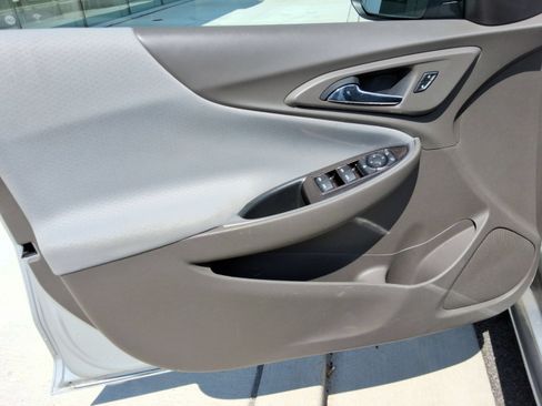 Used 2022 Chevrolet Malibu LS w/ Driver Confidence Package II FWD image 22