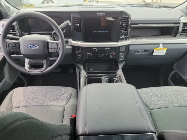 New 2026 Ford F250 XLT w/ XLT Premium Package AWD/4WD image 18