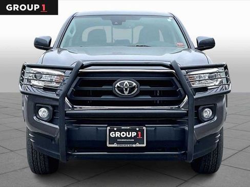 Certified 2022 Toyota Tacoma SR5 image 4