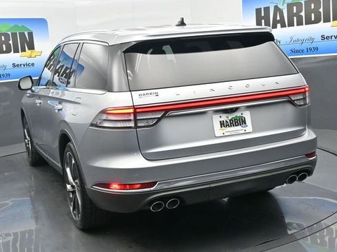 Used 2021 Lincoln Aviator Reserve w/ Equipment Group 202A image 4