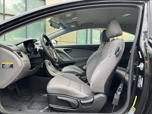 Used 2013 Hyundai Elantra FWD image 15