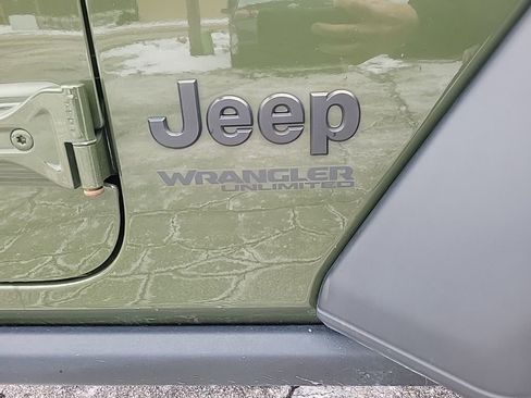 Used 2021 Jeep Wrangler Unlimited Sport image 28