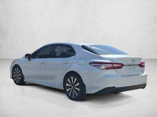 Used 2018 Toyota Camry XLE FWD image 7