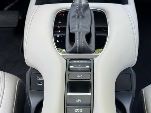 Certified 2026 Honda HR-V EX-L image 28