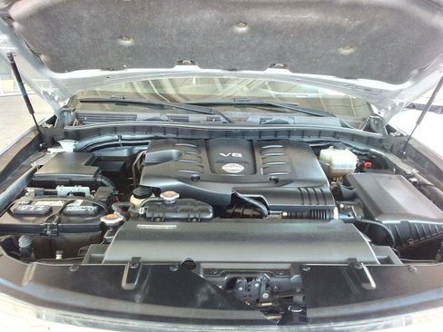 Used 2017 Nissan Armada Platinum image 33