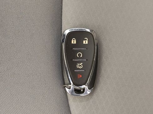 Used 2020 Chevrolet Malibu LT FWD image 32