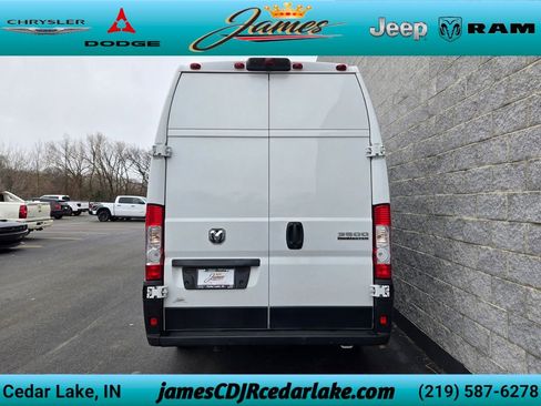 Used 2024 RAM ProMaster 3500 w/ Quick Order Package 22G SLT FWD image 4