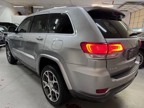 Used 2018 Jeep Grand Cherokee Limited image 5