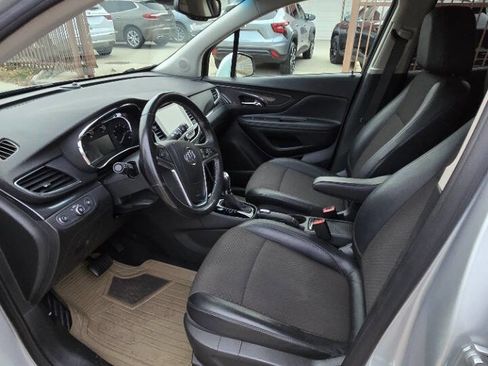 Used 2019 Buick Encore Sport Touring image 18